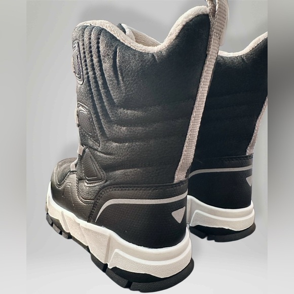 Hobibear Unisex Kids Snow Boots Color: Black/White Size 2 - Picture 6 of 13